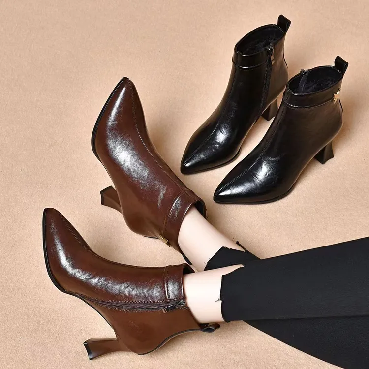 秋冬跟鞋通勤风短筒中跟裸靴气质尖头防滑时尚百搭短靴XY2017