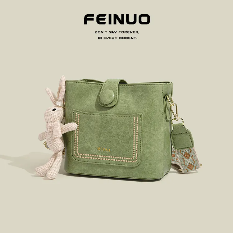 【FEINUO/妃诺】爆款绿色水桶包女新款时尚洋气休闲单肩斜挎小包