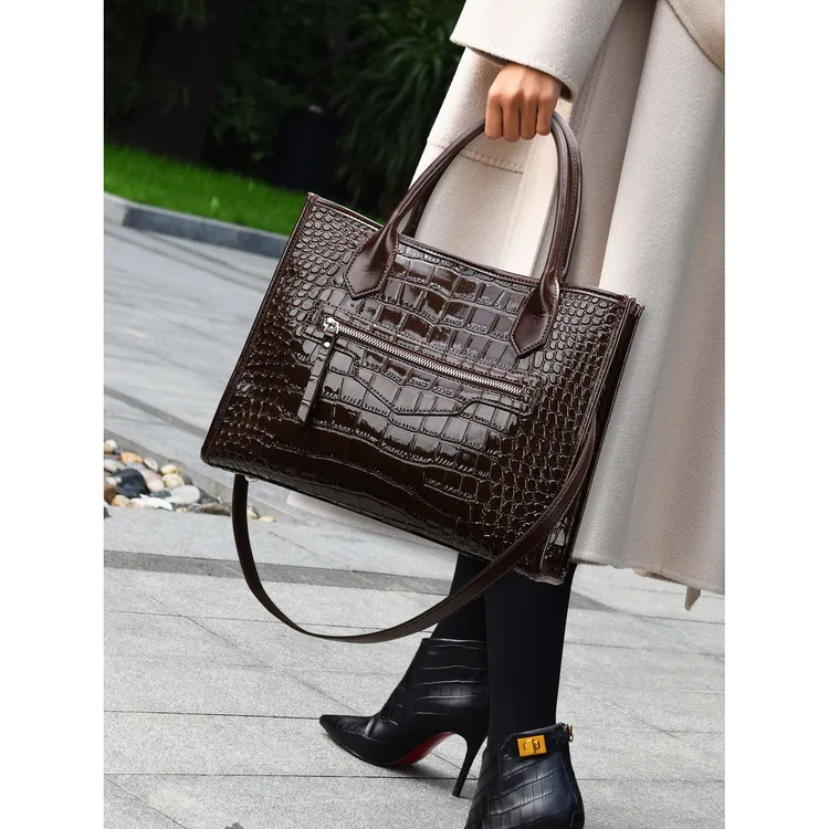 秋冬托特包包女士高级感通勤包时尚单肩手提包大容量鳄鱼纹女包