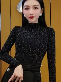 08格子镶钻秋季新款打底衫女洋气烫钻小衫修身显瘦上衣女美