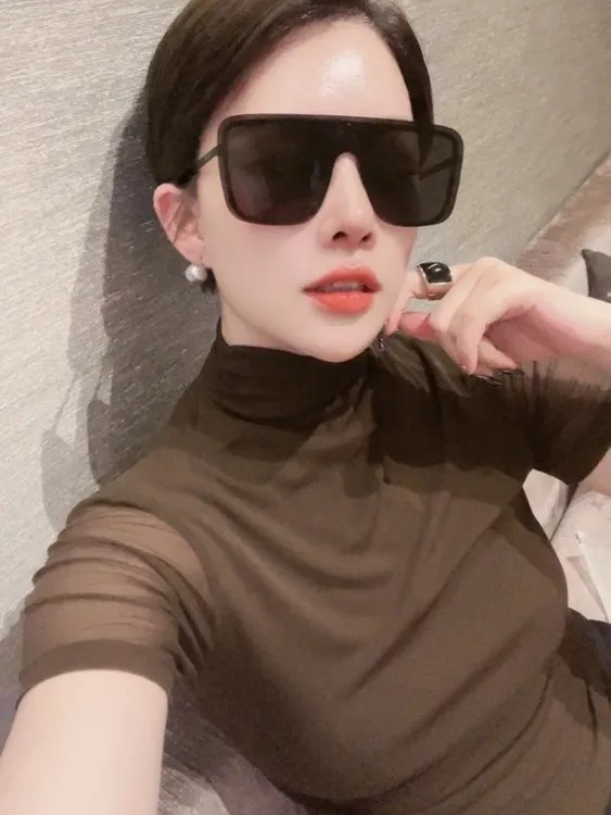 《美颜纱》秋李新款女装小高领半袖T恤衫8057纯色上衣螺纹百搭短袖