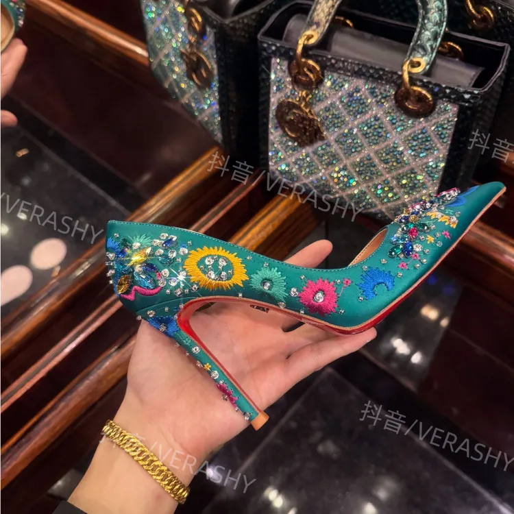 新年定【绚烂烟花】高定制！刺绣水钻侧空红底鞋细跟尖头高跟鞋