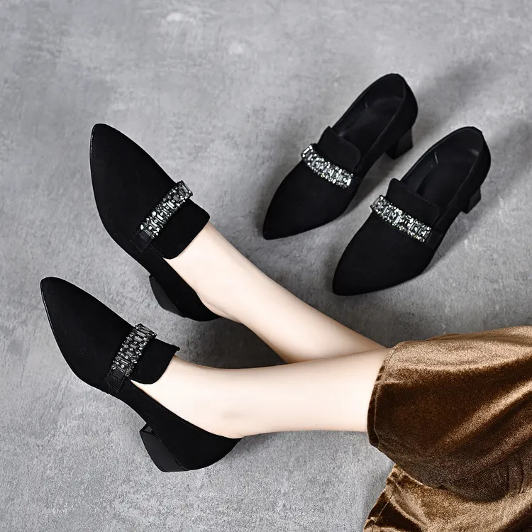 羊皮绒面时尚尖头方根高跟鞋2024年秋季新款低跟黑色百搭粗跟女鞋