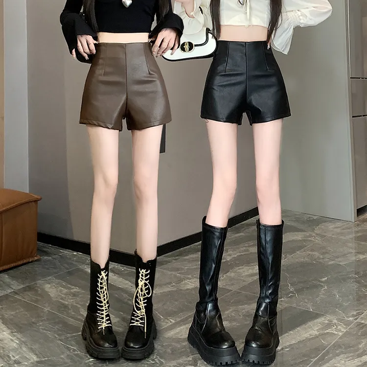 简约百搭弹力PU皮裤短裤女2025秋冬新款高腰显瘦辣妹热裤a字裤子