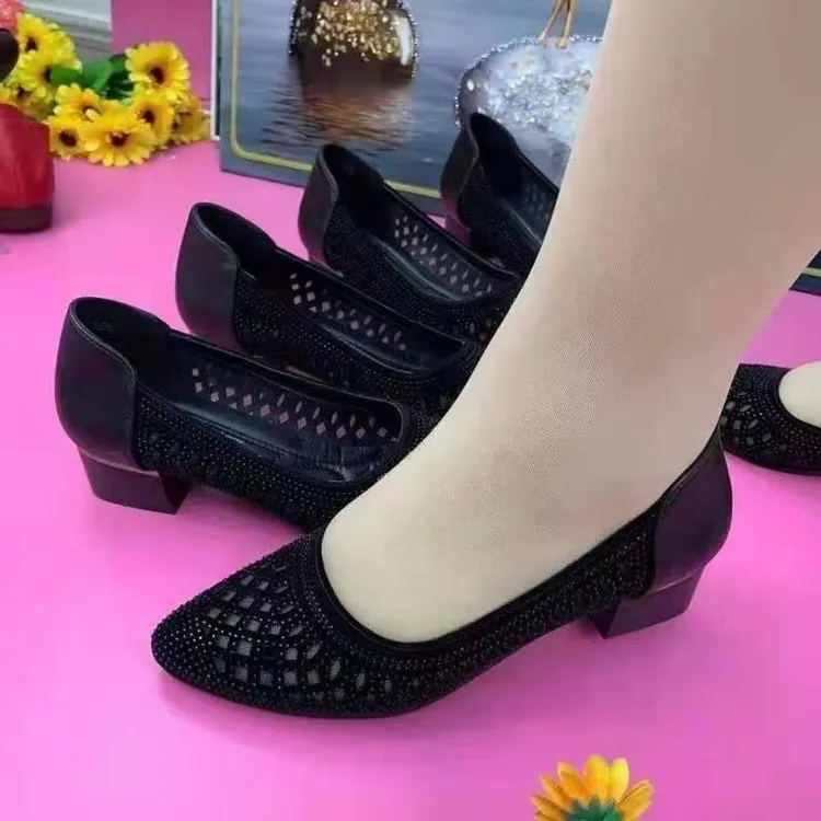 镂空网纱女单鞋夏季2024新款中跟粗跟透气软底软皮防滑妈妈女单鞋