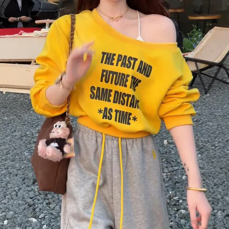 2024秋冬新款字母印花卫衣套装女短款一字领上衣休闲卫裤两件套装