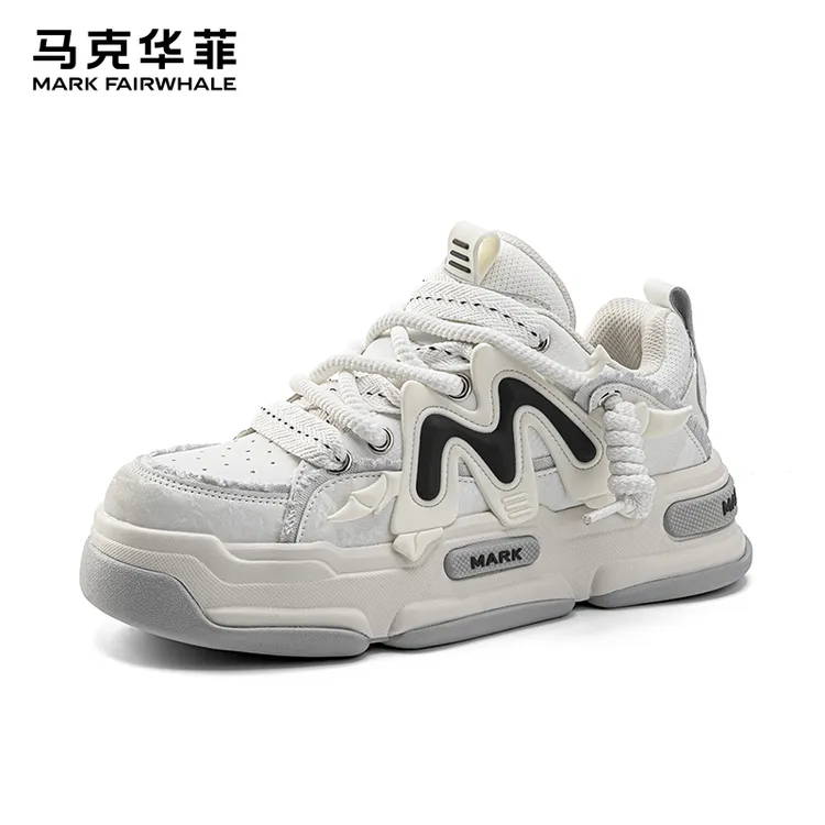 马克华菲2025春季新款休闲板鞋男士白色字母鞋原创时尚面包鞋潮流