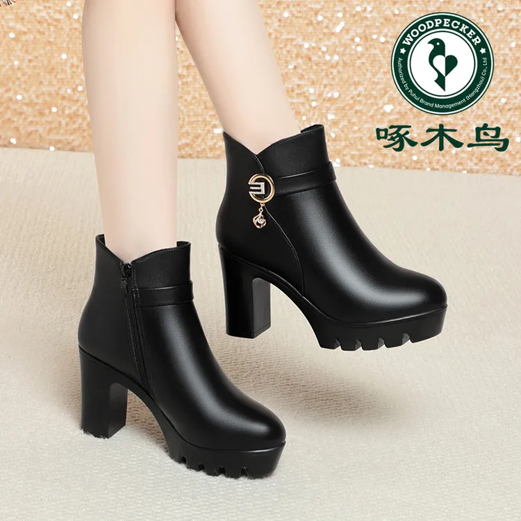 啄木鸟妈妈短靴秋冬新款棉鞋防水台粗跟短筒女靴子加绒皮鞋时装靴