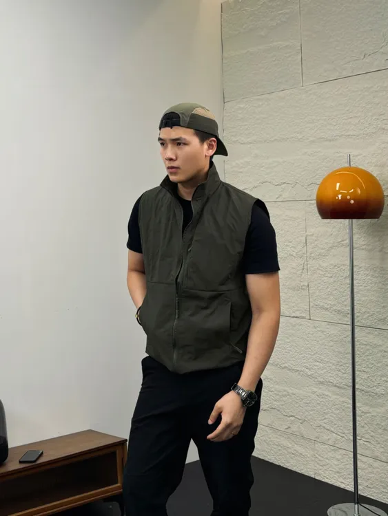 SOS速干马甲夏季防晒户外机能搭配立领外套无袖多口袋轻薄上衣男