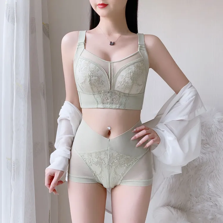 大码新款高级感高端刺绣无钢圈聚拢调整型文胸女士内衣内衣文胸