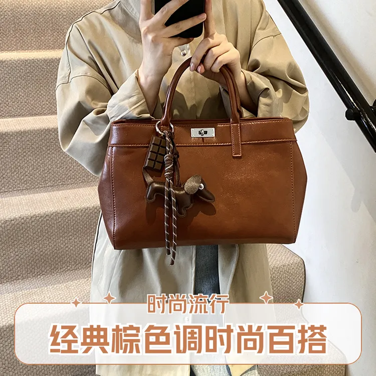 唐酷感设计手提包手拎包包女式新款高颜值百搭磨砂单肩斜挎通勤包