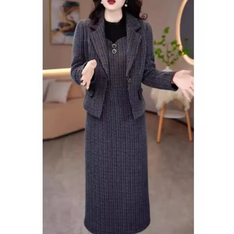 高级感小西服套装裙冬2024新款修身加厚干练正式场合两件套连衣裙