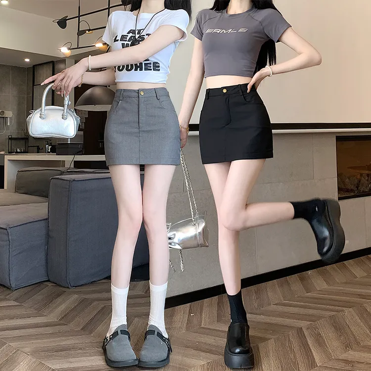 灰色高腰包臀裙秋季2025新款修身显瘦复古休闲a字半身裙辣妹短裙