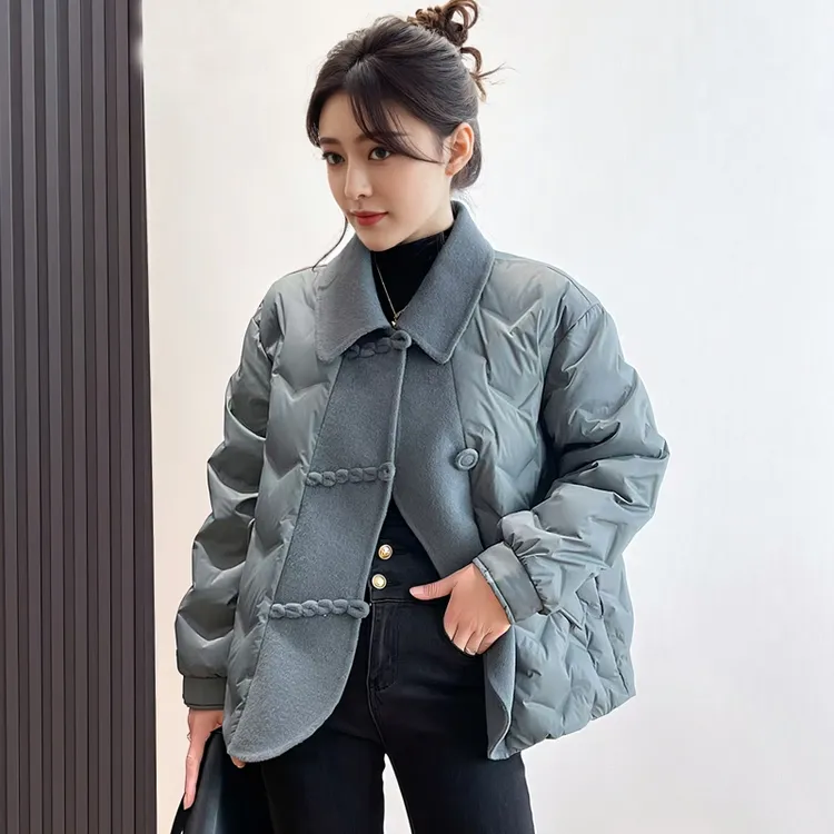 奕涵淏187冬女100羊毛拼80羽绒服外套中国结松压花短款娃娃领