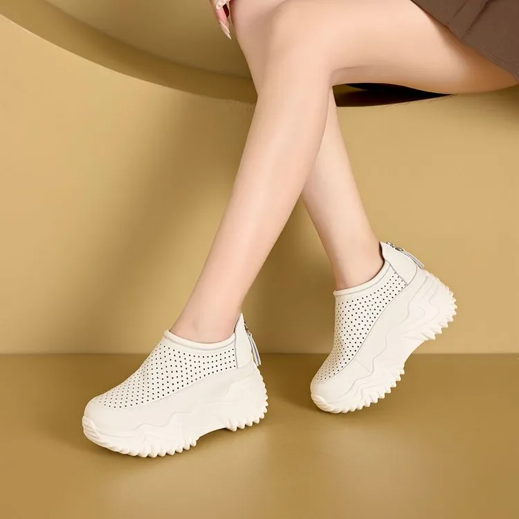 增高7cm夏季镂空女凉鞋2024年新款小个子女鞋网红休闲厚底洞洞鞋