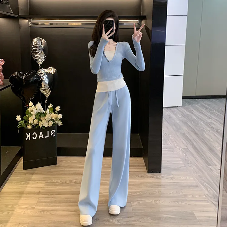 蓝色运动休闲套装女秋季新款显瘦减龄洋气V领针织阔腿裤两件套