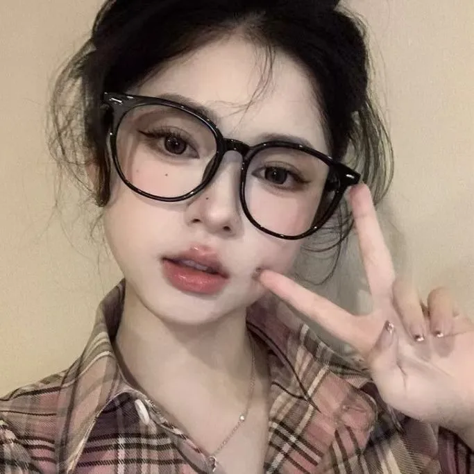 纯欲素颜镜网红黑框近视眼镜防蓝光可配度数高颜值显脸小眼睛ins