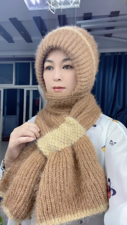 松鼠绒针织帽防寒帽子2024新款冬天女士围巾一体风雪帽防风加绒