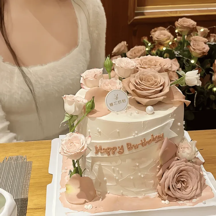 女神鲜花生日蛋糕抖音团购同城免费配送上门新鲜夹心同城创意英寸