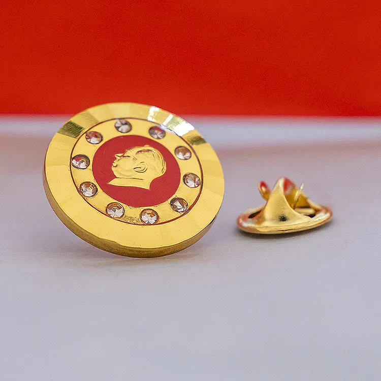 铜合金胸针 伟人像章胸针创意锆石镶嵌伟人西装领配饰饰品金色