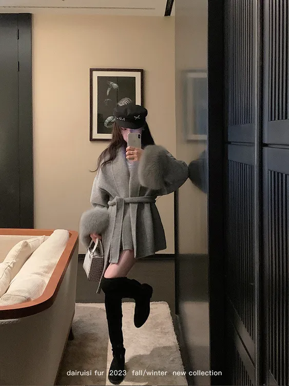 “夜与都柏林”新款双面ol羊毛大衣女狐狸毛皮草高级感斗篷毛呢外套