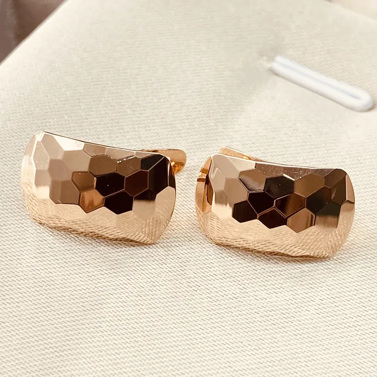 18k金耳饰蜂巢玫瑰金宽版耳扣镭射彩金亮面爆闪耳包轻奢小众 金色