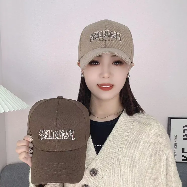 秋冬加厚保暖刺绣字母硬顶球帽男女百搭毛呢鸭舌帽