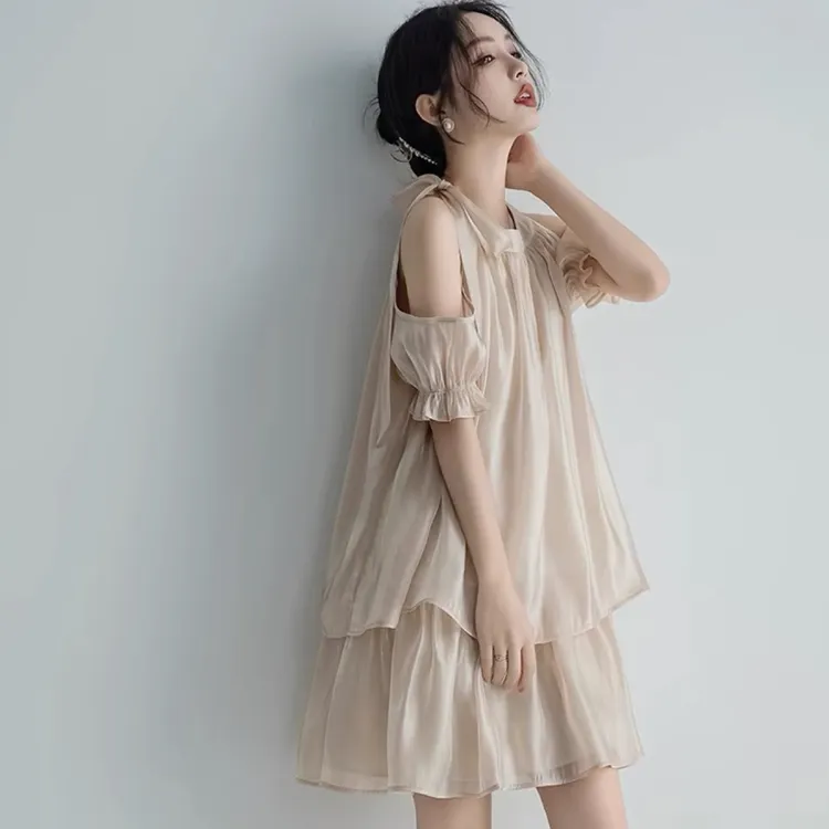 米驼色韩版短袖露肩连衣裙女原创设计夏新款蝴蝶结挂脖显瘦A字裙