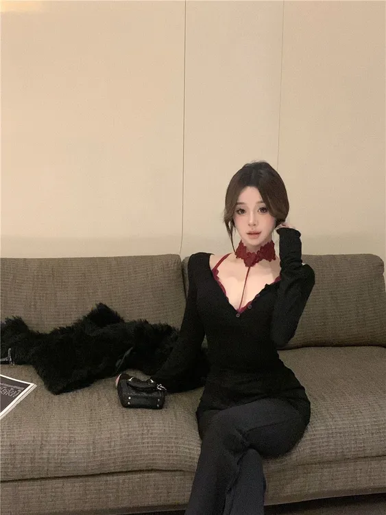 带胸垫蕾丝挂脖吊带背心纯欲辣妹修身不规则一字肩长袖T恤女春秋