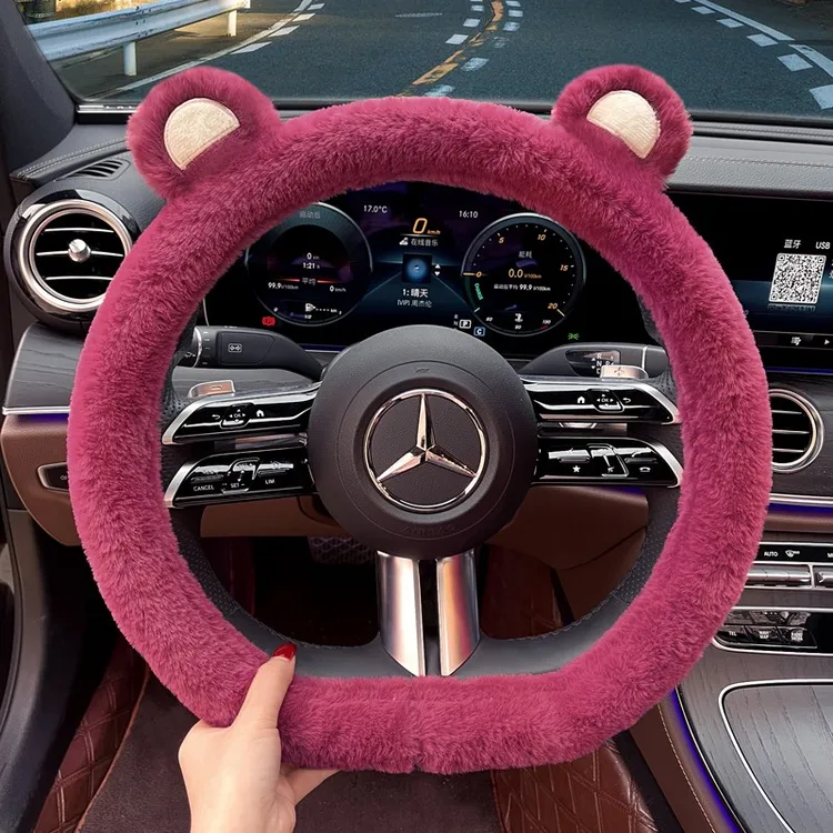 冬季方向盘把套毛绒可爱草莓熊女款网红保暖防滑四季通用方向盘套