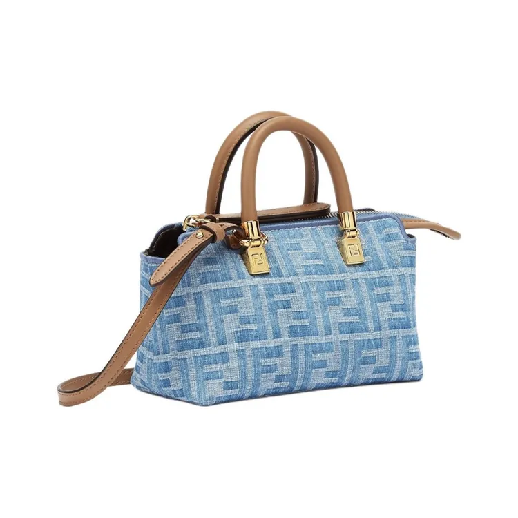 99新 FENDI/芬迪 浅蓝色牛仔布双F by the way迷你斜挎包