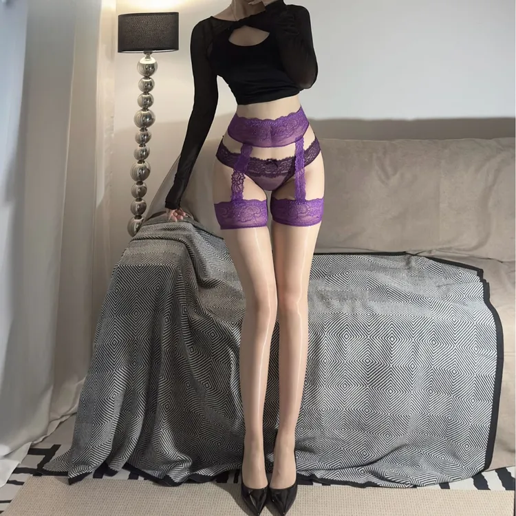 【有约】极光紫色丝袜蕾丝长筒袜性感油光纯欲超薄吊带袜女欧美