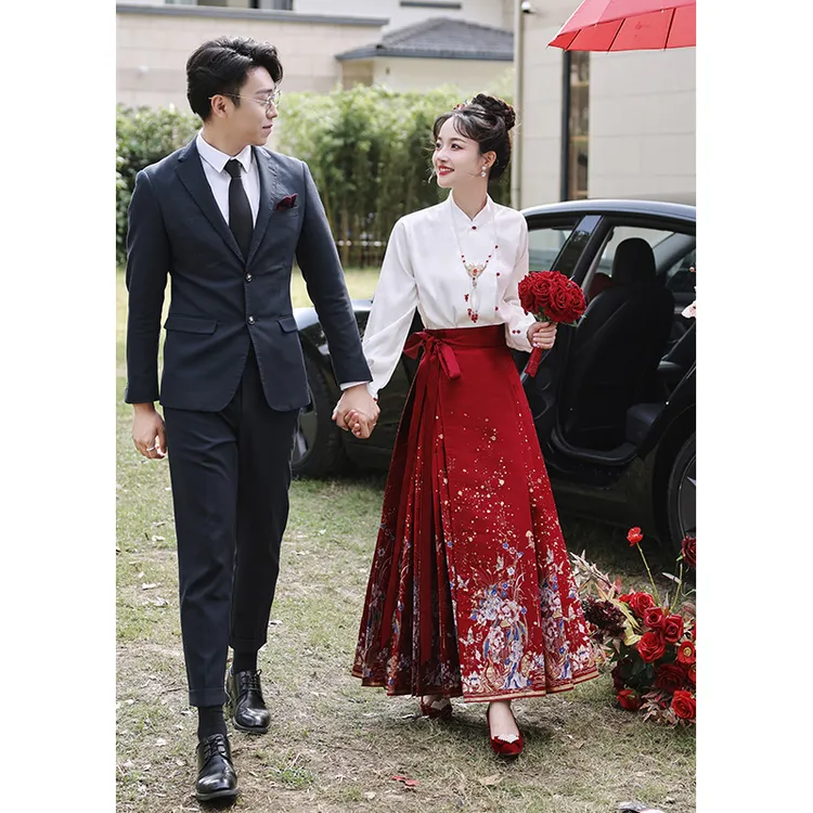 新中式改良汉服红色高级感马面裙2023新款旗袍新娘敬酒服订婚礼服