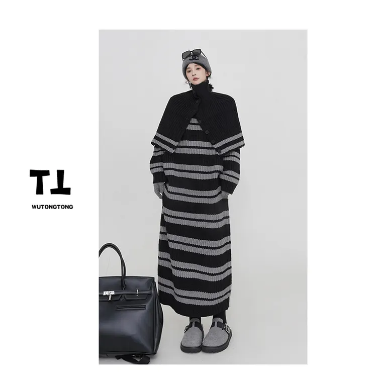 现货【斯塞故事】冬季条纹过膝连衣裙女中长款宽松遮肉毛衣裙61508