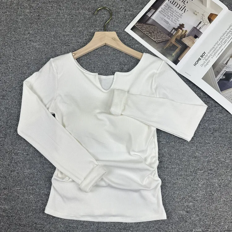 V领打底衫纯色女士时尚百搭秋冬季气质保暖带胸垫长袖上衣