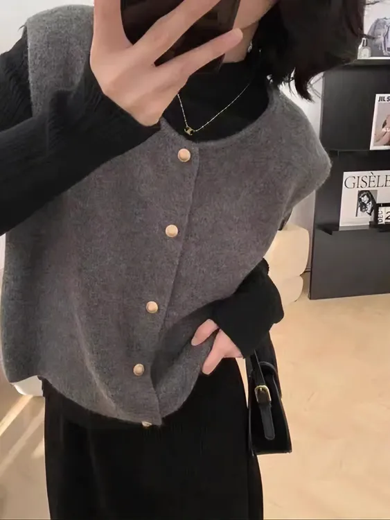 韩系单排扣针织马甲秋冬显瘦外搭叠穿毛衣开衫背心