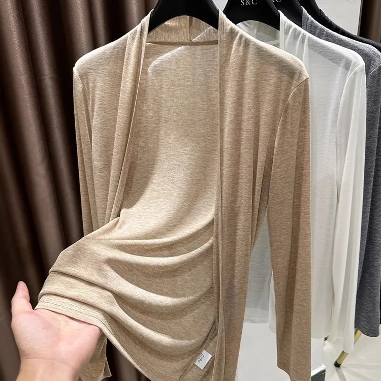 卡其薄款软糯亲肤上衣2025新款潮款时尚百搭纯色长袖针织开衫外套