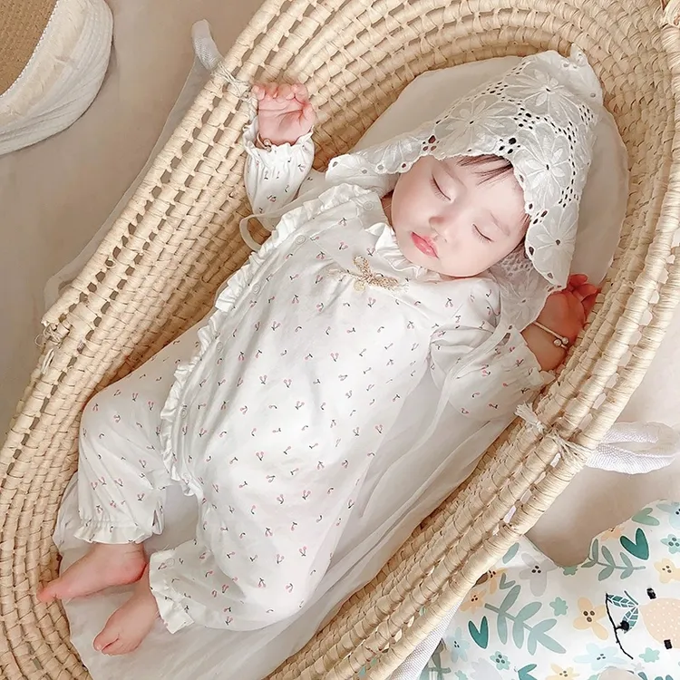 婴儿春秋连体衣宝宝哈衣小樱桃荷叶领偏开护肚爬服新生儿纯棉内搭