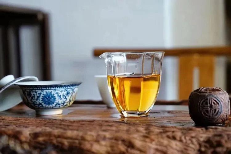 明前金贵红2025头春头采，花香～果香～蜜韵口感甜润浓醇