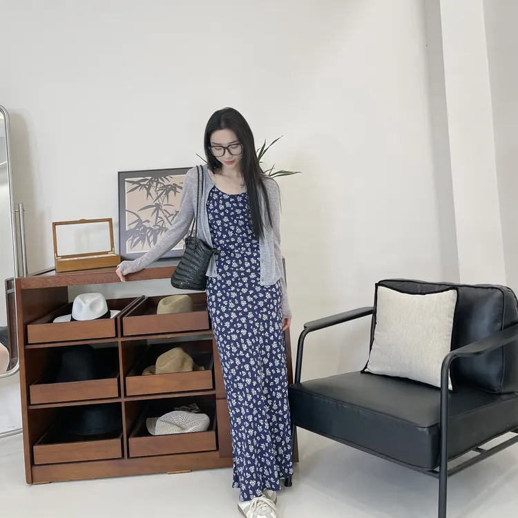 euri【100桑蚕丝16姆米双绉斜裁】气质青花瓷真丝吊带连衣裙-MY4869