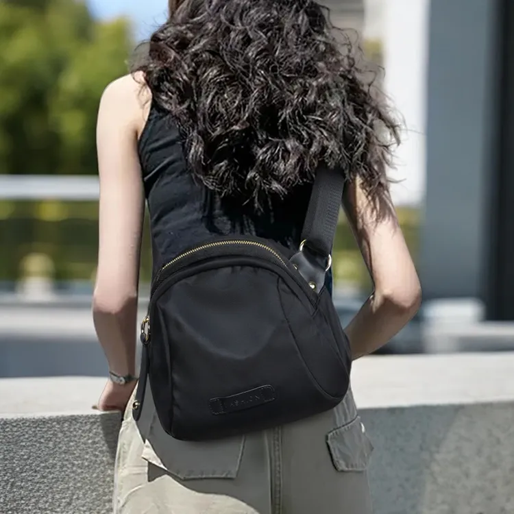 单肩包休闲斜挎包女百搭上班爆款牛津布包女包防水包挎包真皮女款