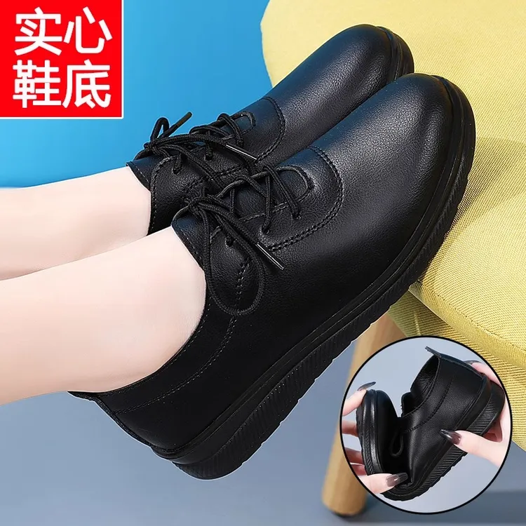 休闲百搭老人鞋春秋软底舒适工作鞋防滑平底春季黑色皮鞋妈妈鞋女