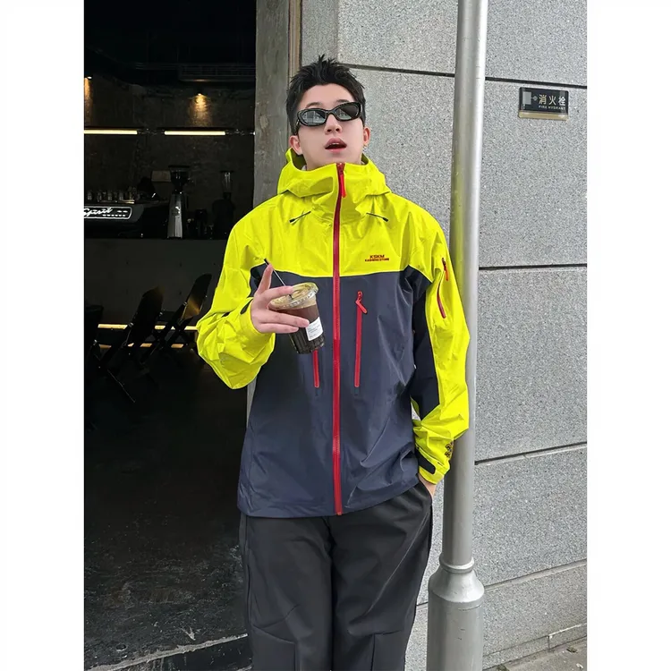 KSKM荧光黄冲锋衣男春秋季潮牌户外三合一可拆卸防风高颜值上衣女