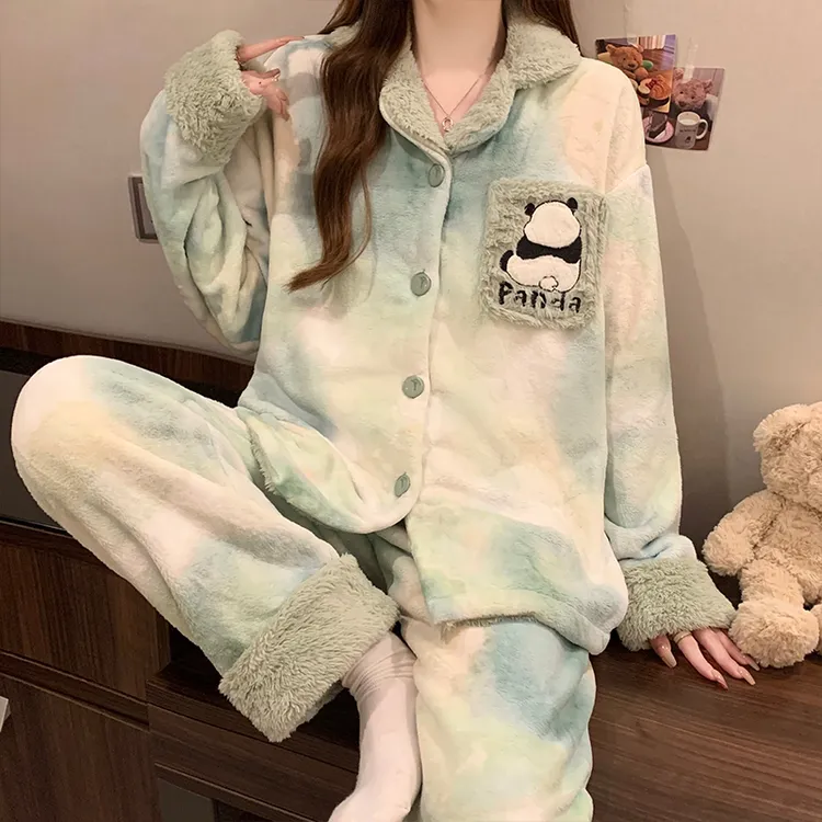 珊瑚绒睡衣女秋冬天毛绒保暖卡通熊猫长袖宽松法兰绒家居服女套装