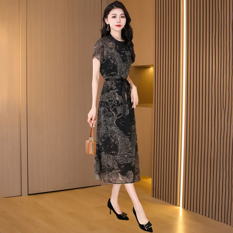 妈妈高贵洋气连衣裙女夏季2025新款气质名媛女神范高级感轻奢裙子