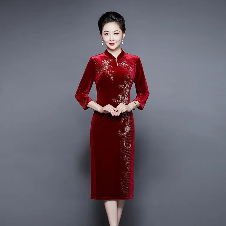 春秋喜婆婆高档妈妈装修身显瘦刺绣金丝绒婚宴旗袍裙结婚礼服喜服