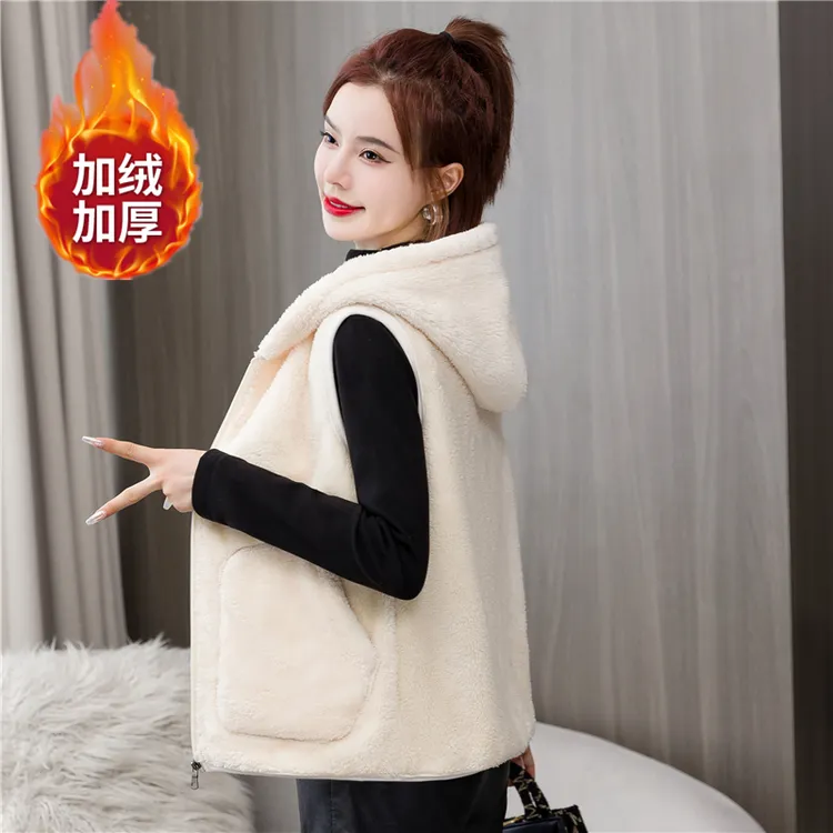 2025秋冬新款摇粒绒马甲女宽松外穿坎肩抓绒衣马夹珊瑚绒保暖外套