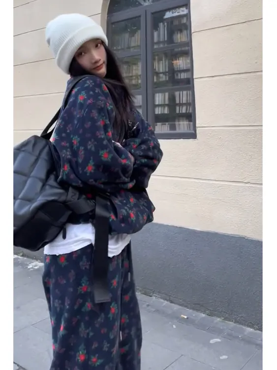 秋冬2025新款女网红炸街欧货加绒蓝色碎花卫衣休闲运动服两件套装