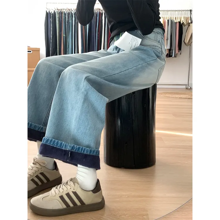 加绒加厚设计感宽松直筒牛仔裤女2025秋冬新款浅蓝色高腰阔腿裤子