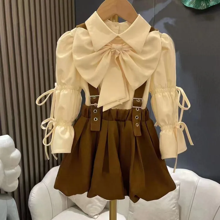 女童春秋款套装赫本风蝴蝶结长袖衬衫泡泡袖背带裙时尚洋气两件套